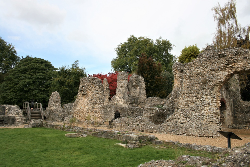 A ruined stretch of Wolvesey Castle in Winchester