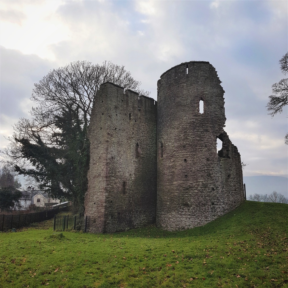 Crickhowell Castle