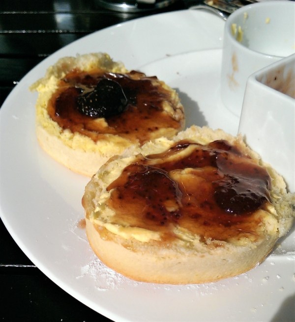 Cream tea in Torquay