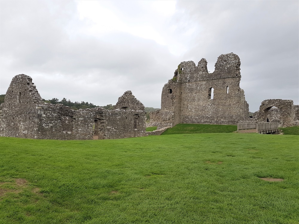 The entrance to the ruined Ogmore Castle