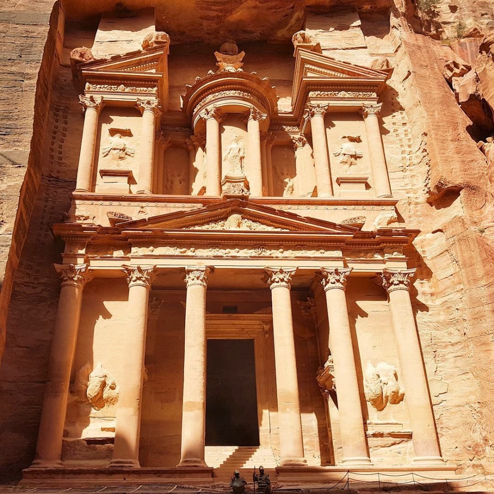 The Treasury in Petra in the early morning sunshine