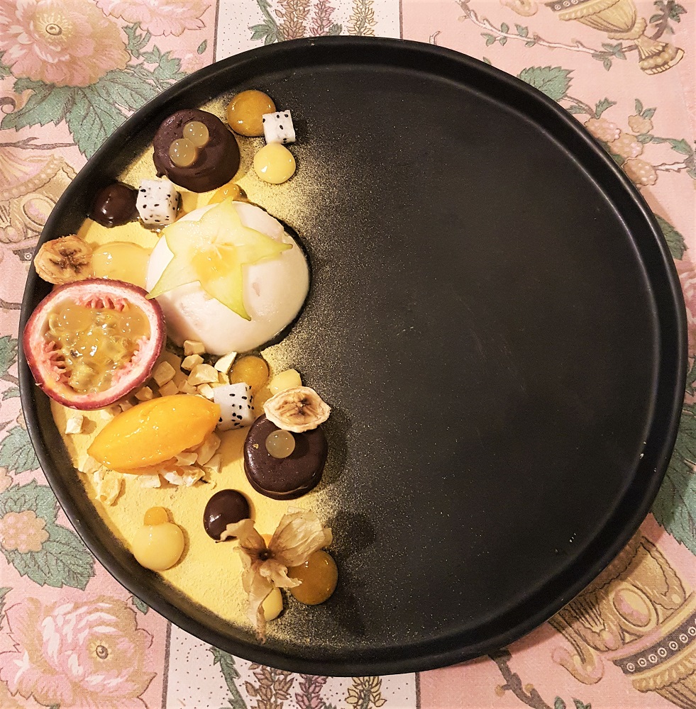 The exquisite Ecuador dessert at Tapabento restaurant in Porto