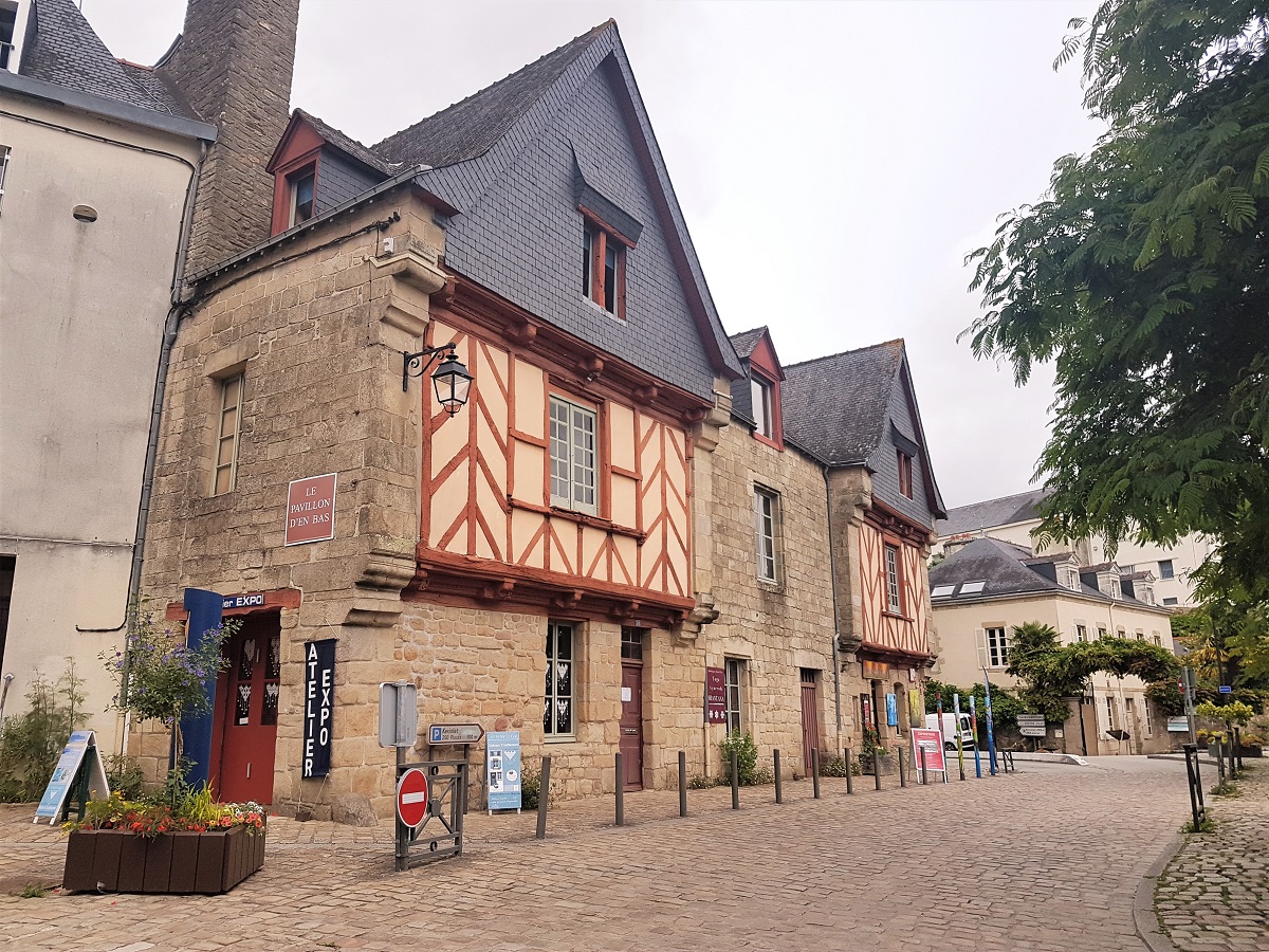 Timber-framed houses in Auray