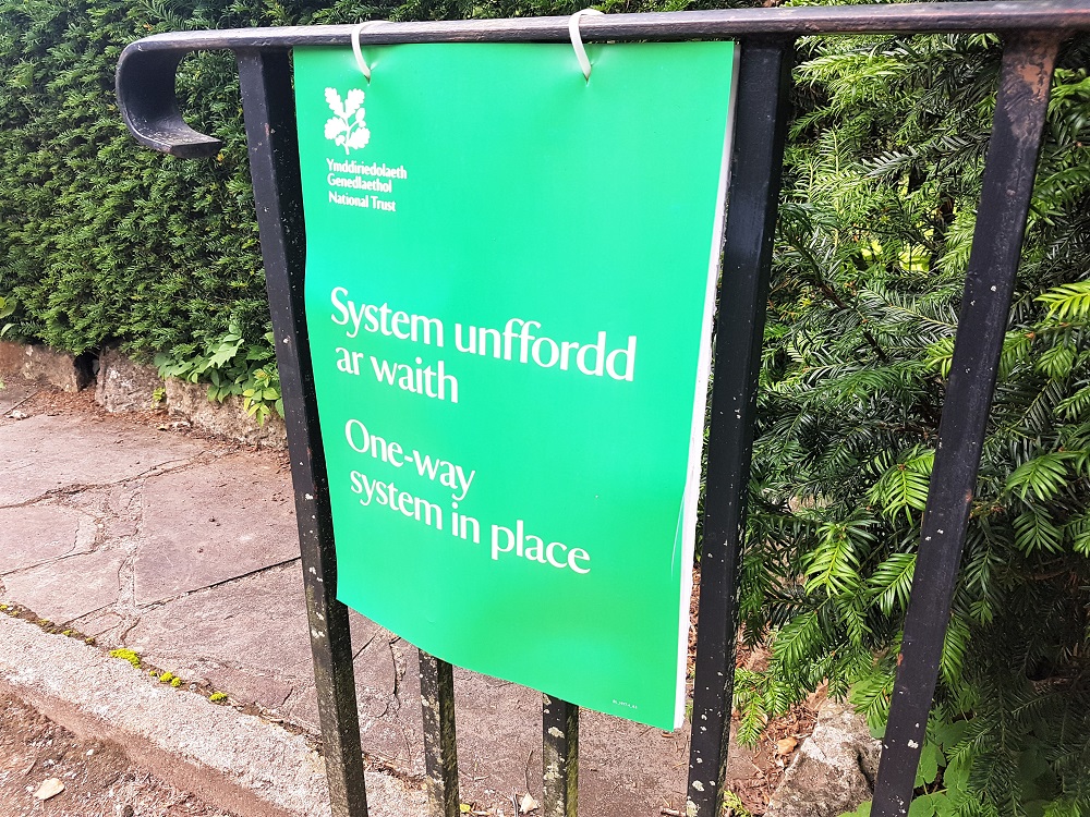 One-way system sign at Dyffryn Gardens