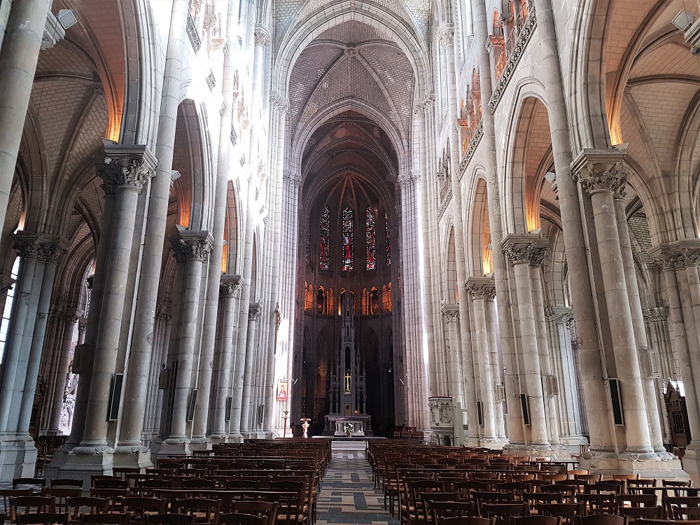 Inside the Basilique Saint Nicolas in Nantes