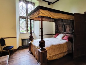 The Drake Room at Berkeley Castle
