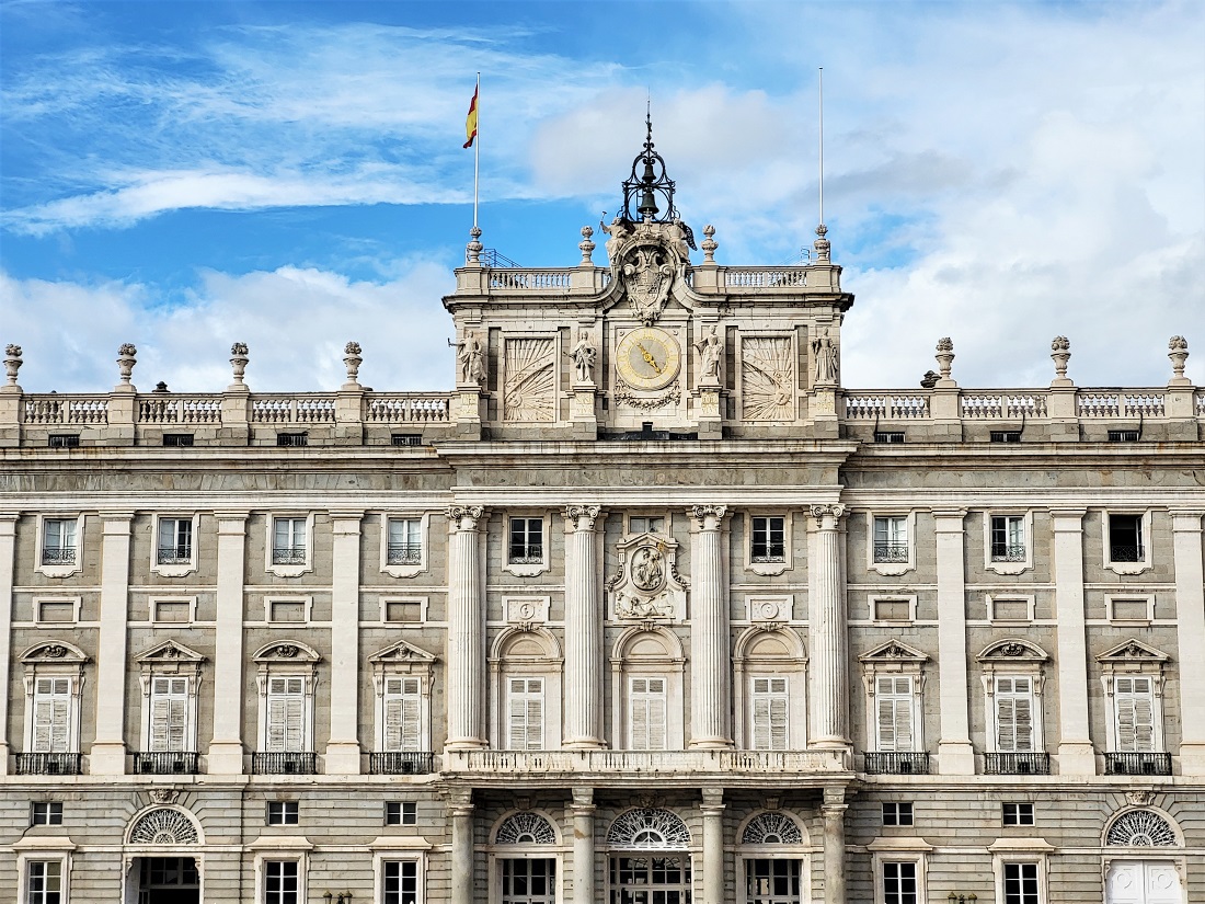 The facade of the Palacio Réal in Madrid
