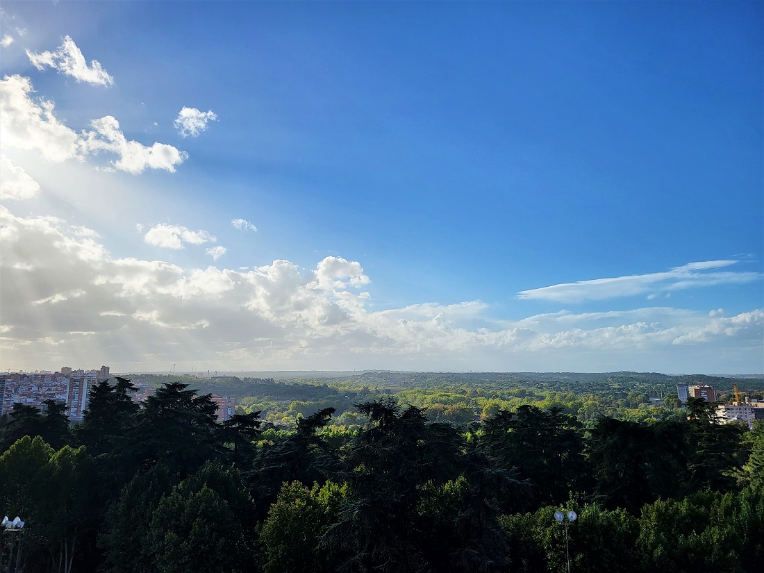 View of Madrid from the Palacio Réal courtyard