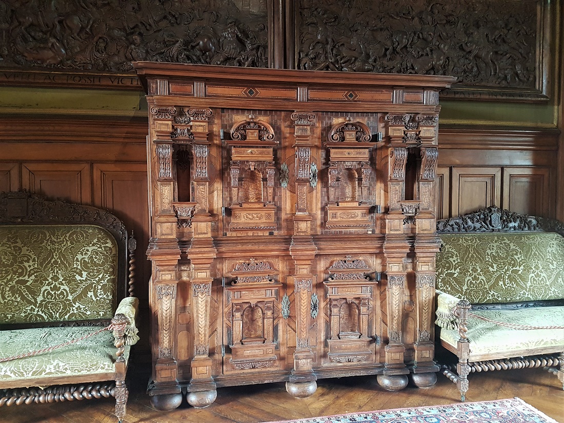 The Medici chest inside Château de Montrésor