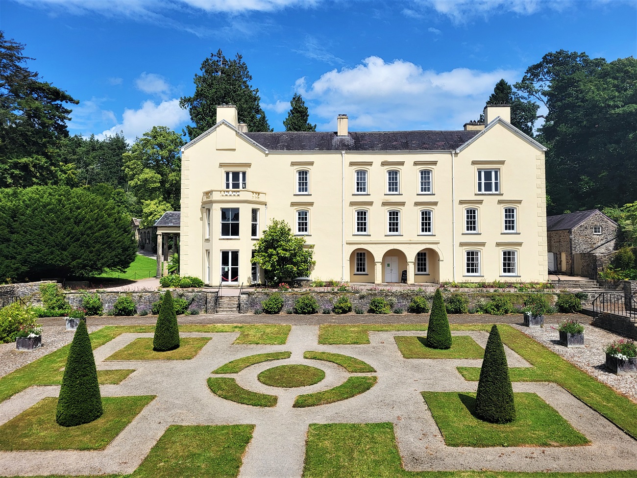 Aberglasney House and Gardens