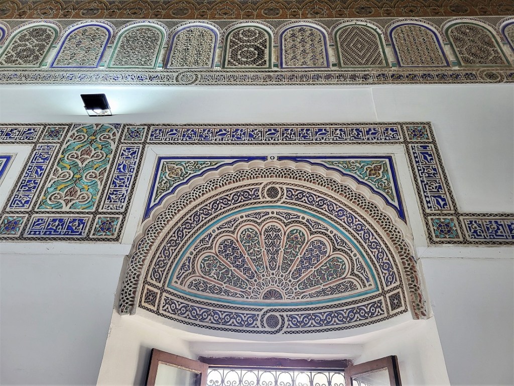 An embellished doorway in Bahia Palace